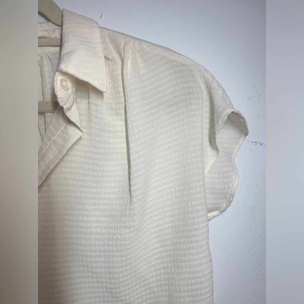 Lightweight ivory blouse by Max Studio. Size S - Picture 4 of 6